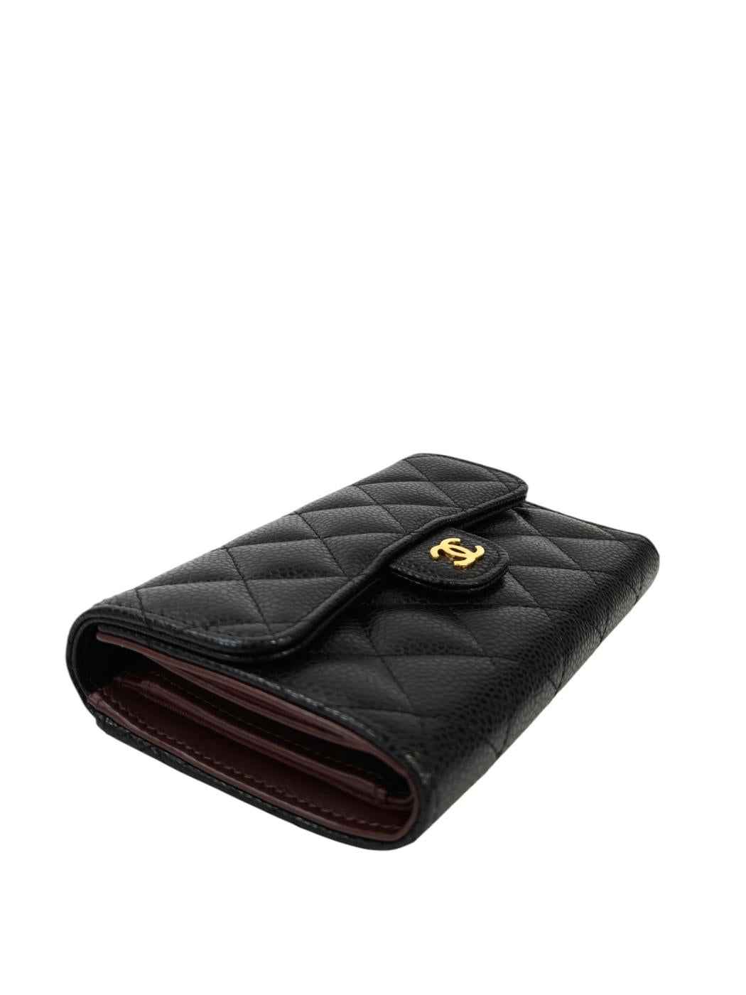 CHANEL シャネル ココマーク マトラッセ 三つ折り財布 ブラック 管理番号：11545
