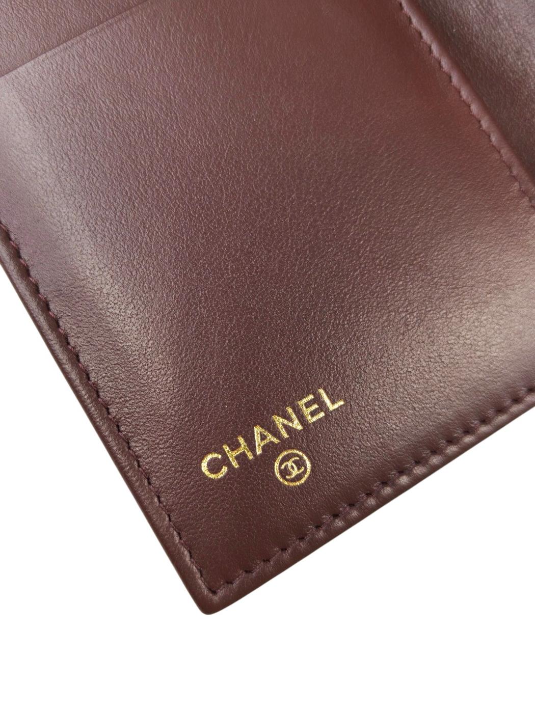 CHANEL シャネル ココマーク マトラッセ 三つ折り財布 ブラック 管理番号：11545