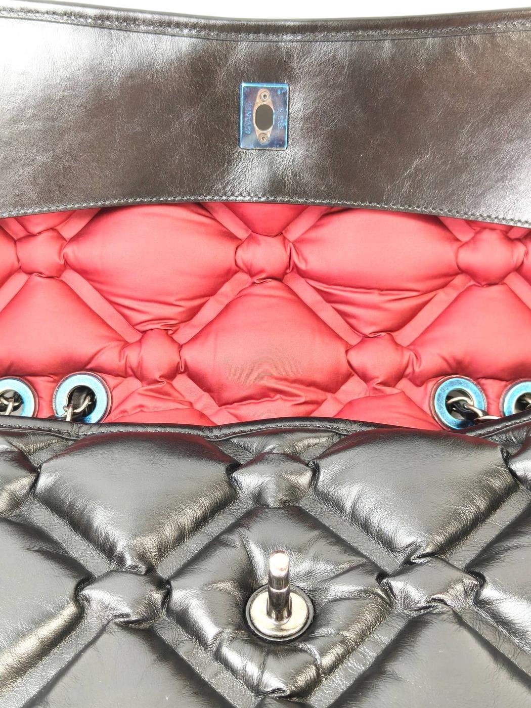 CHANEL シャネル バブルキルト Wチェーンショルダー 23番台 ブラック 管理番号：11565