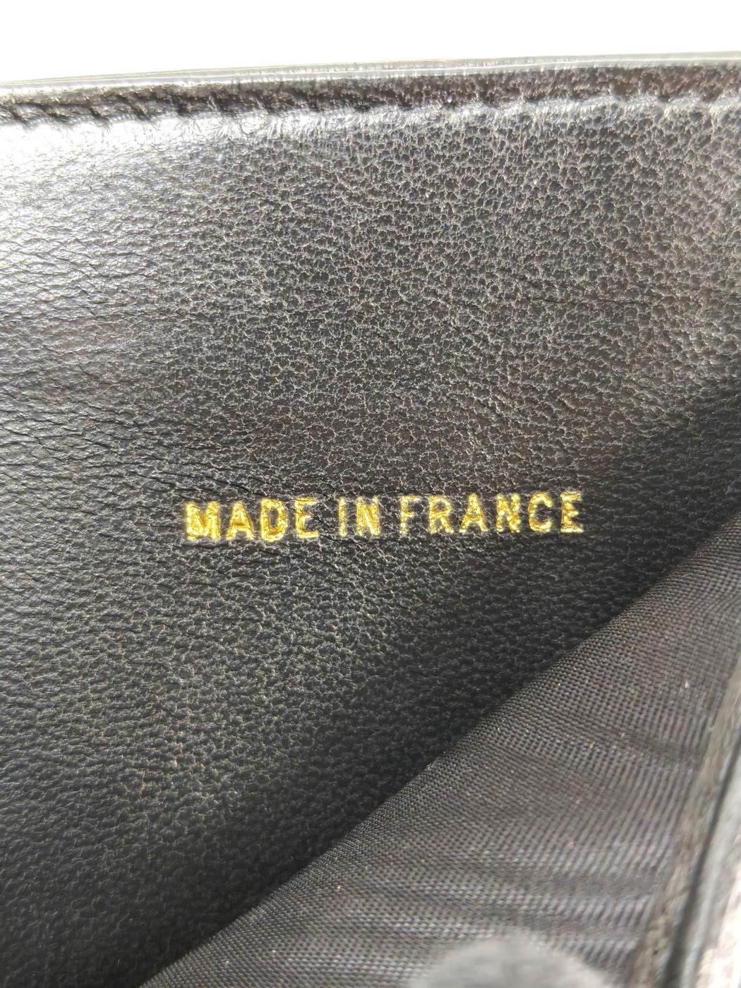 CHANEL シャネル ココマーク 二つ折り財布 ブラック 管理番号：11580