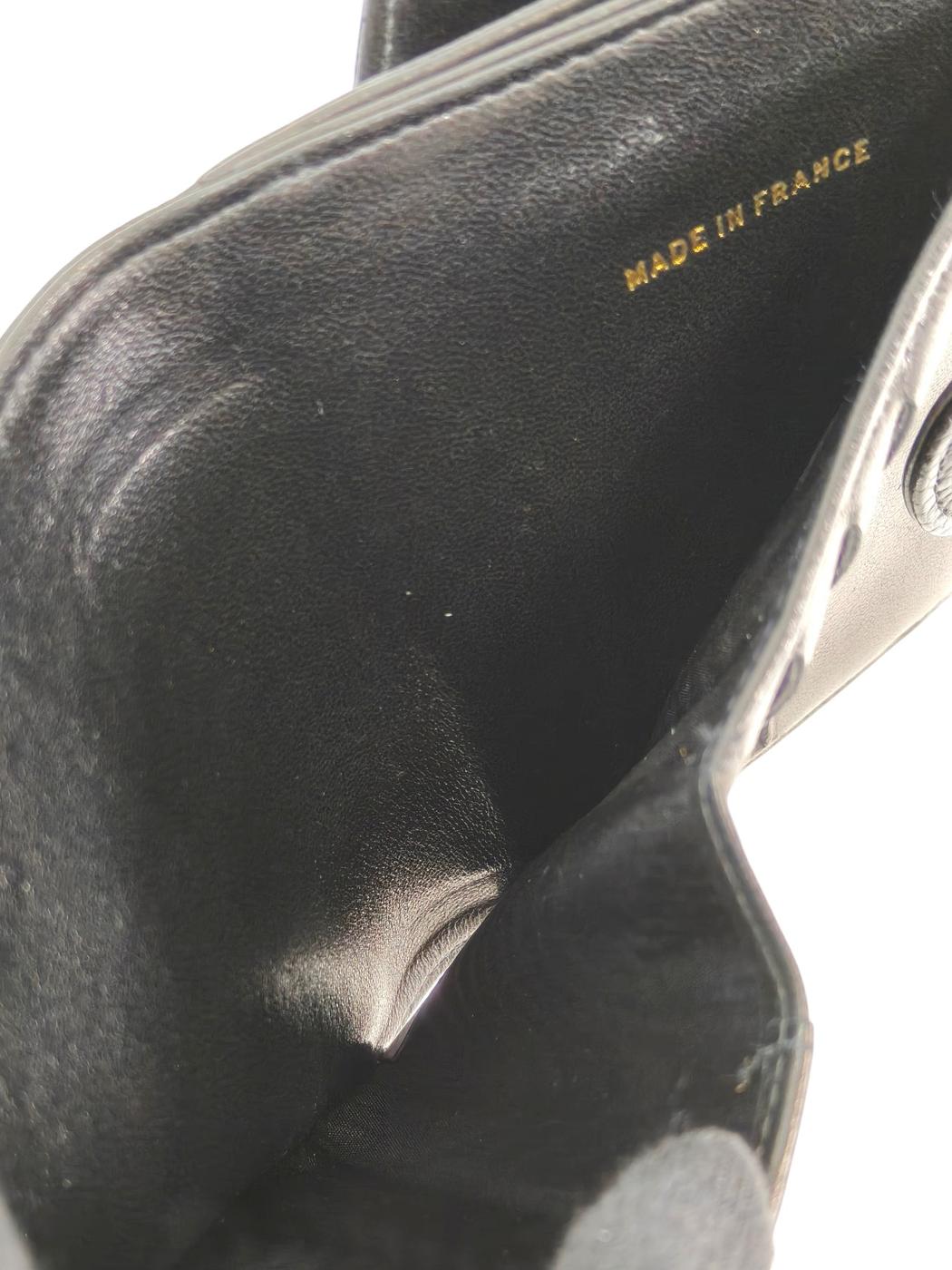 CHANEL シャネル ココマーク 二つ折り財布 ブラック 管理番号：11580