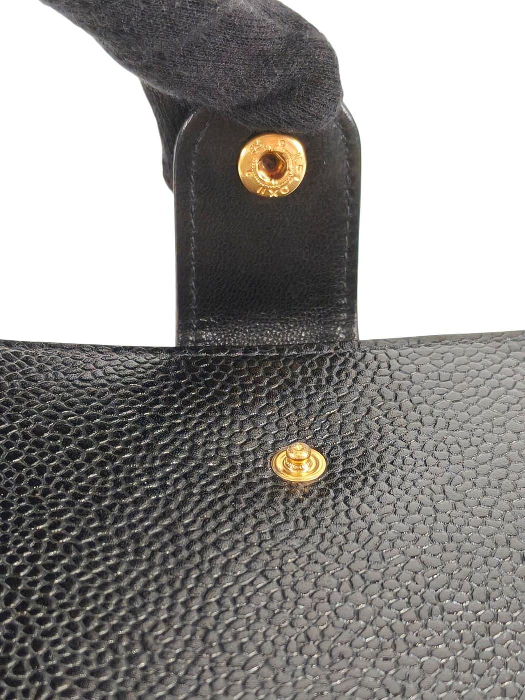 CHANEL シャネル ココマーク 二つ折り財布 ブラック 管理番号：11580