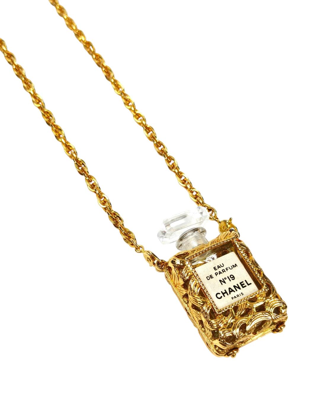 CHANEL シャネル N°19 パフュームボトル ネックレス ゴールド 管理番号：11683