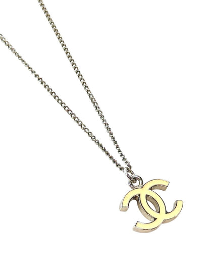 CHANEL White x Silver CC Logo Necklace, Chain 43cm, White, 06V, Circa 2006, Ref: 11757
