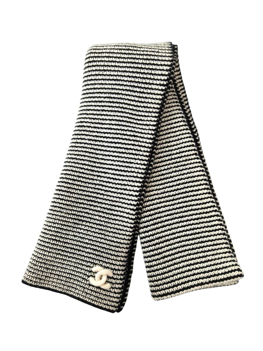 CHANEL シャネル カシミヤ ココマーク リブ編み マフラー 黒×白 管理番号：11775