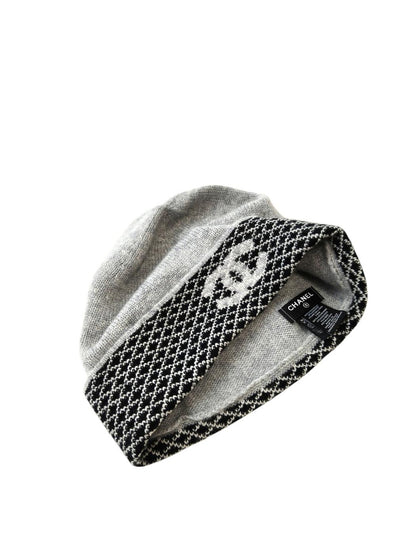 CHANEL シャネル ニット帽 カシミヤ96％ ココマーク 帽子 グレー 管理番号：11778