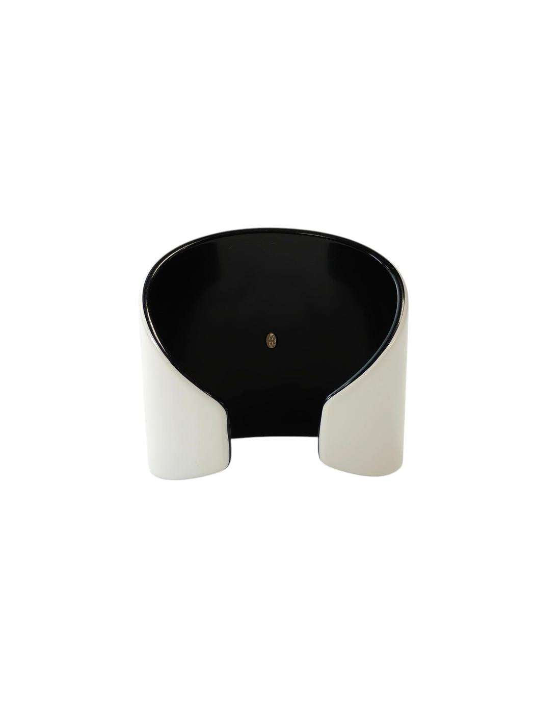 CHANEL Coco Mark Bangle Black x White Control Number: 11798
