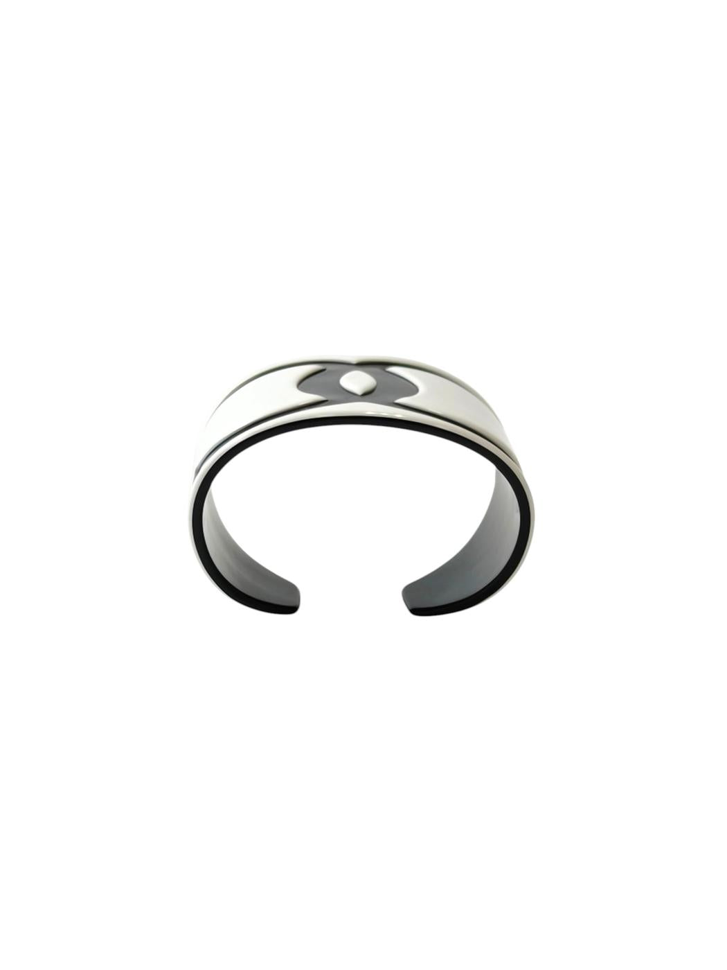 CHANEL Coco Mark Bangle Black x White Control Number: 11798
