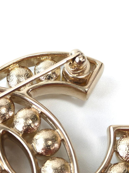 CHANEL Coco Mark Faux Pearl Brooch Gold GP 2013 Control Number: 11800