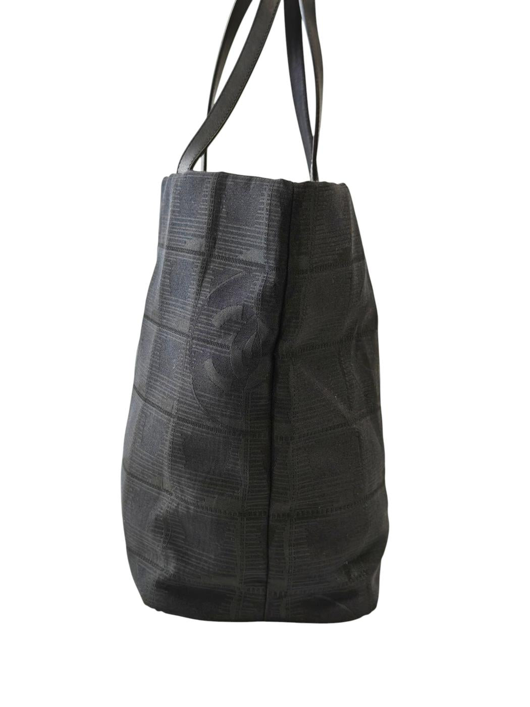 CHANEL New Travel Line Tote, Serial No. 12, Tote Bag, Black, Reference No.: 11810