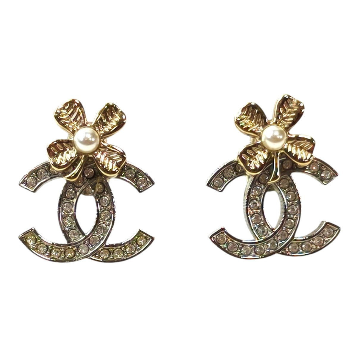 CHANEL Coco Mark Clover Rhinestone B24K Earrings Gold Control Number: 11813