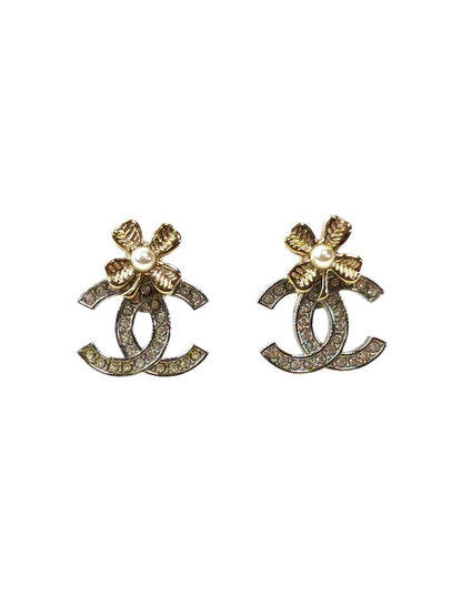 CHANEL Coco Mark Clover Rhinestone B24K Earrings Gold Control Number: 11813