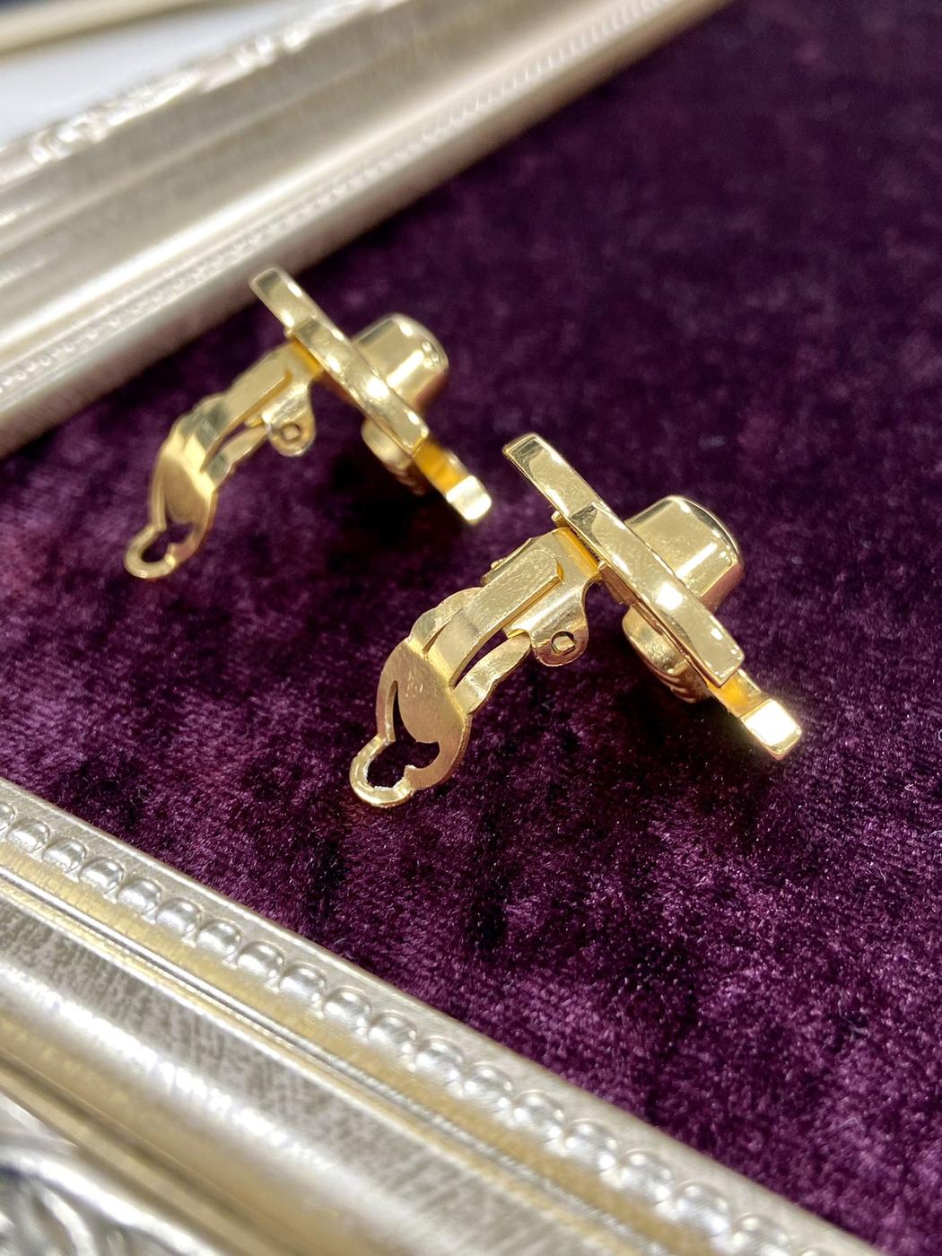 CHANEL シャネル ヴィンテージ サリー ゴールド イヤリング 管理番号：1490