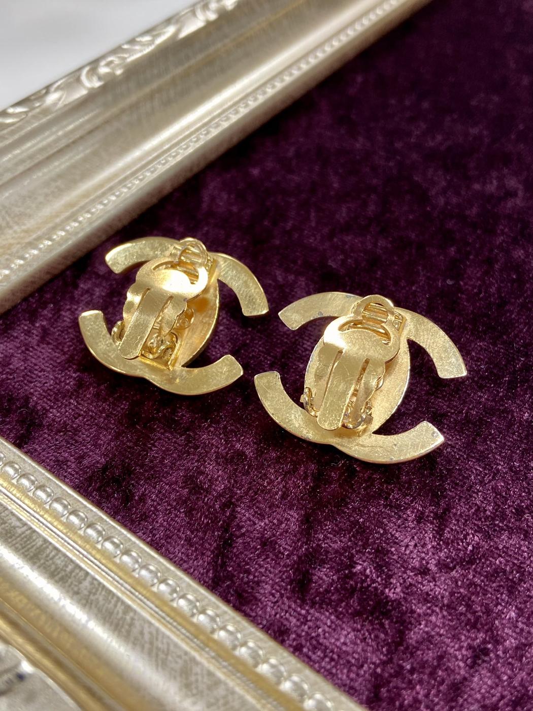 CHANEL シャネル ヴィンテージ サリー ゴールド イヤリング 管理番号：1490