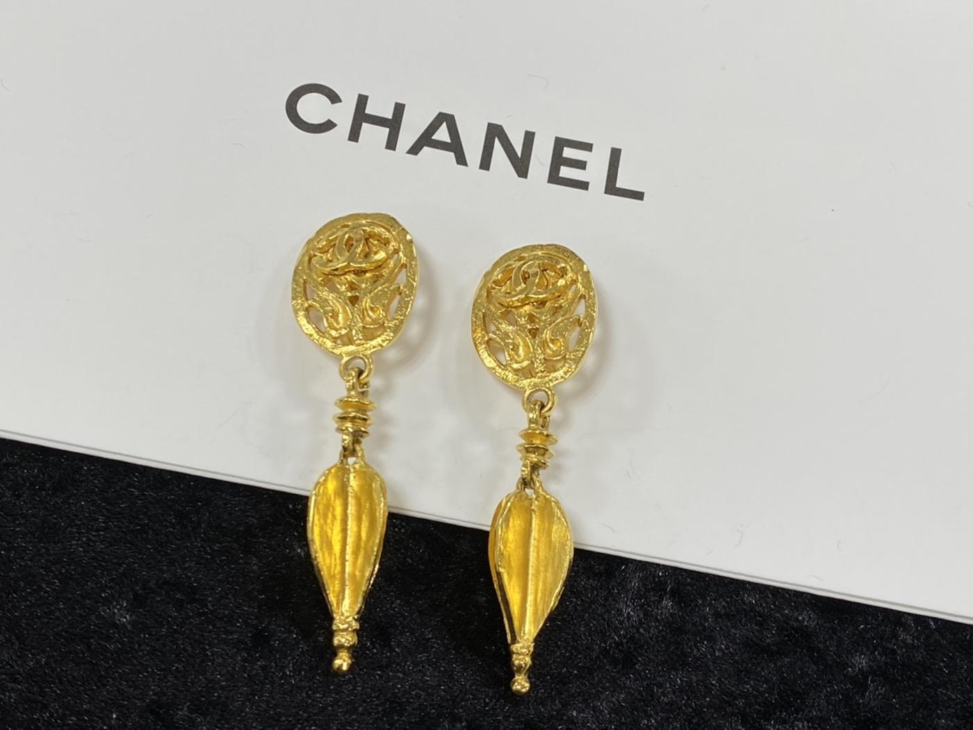 CHANEL シャネル ヴィンテージ コマーク スイング イヤリング 管理番号：1608