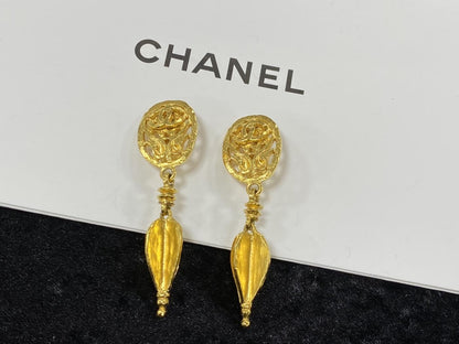 CHANEL シャネル ヴィンテージ コマーク スイング イヤリング 管理番号：1608