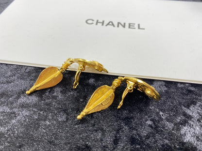 CHANEL シャネル ヴィンテージ コマーク スイング イヤリング 管理番号：1608