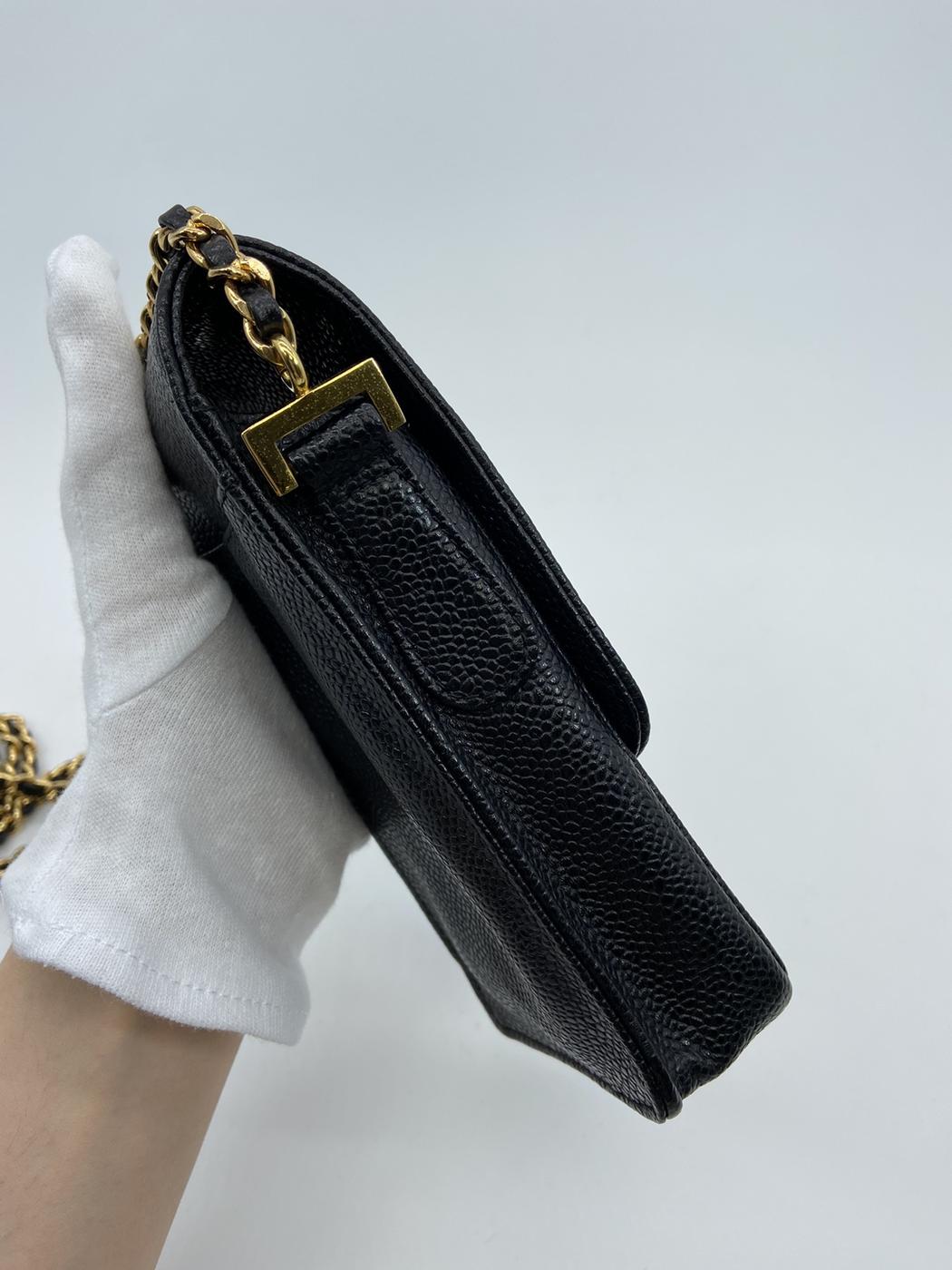 CHANEL シャネル  ヴィンテージ チェーン ポシェット ショルダーバッグ スマホケース キャビアスキン ココマーク レザー 管理番号：3154