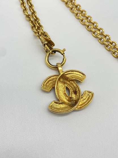 CHANEL Vintage Matelasse Coco Mark Pendant Reference Number: 2377
