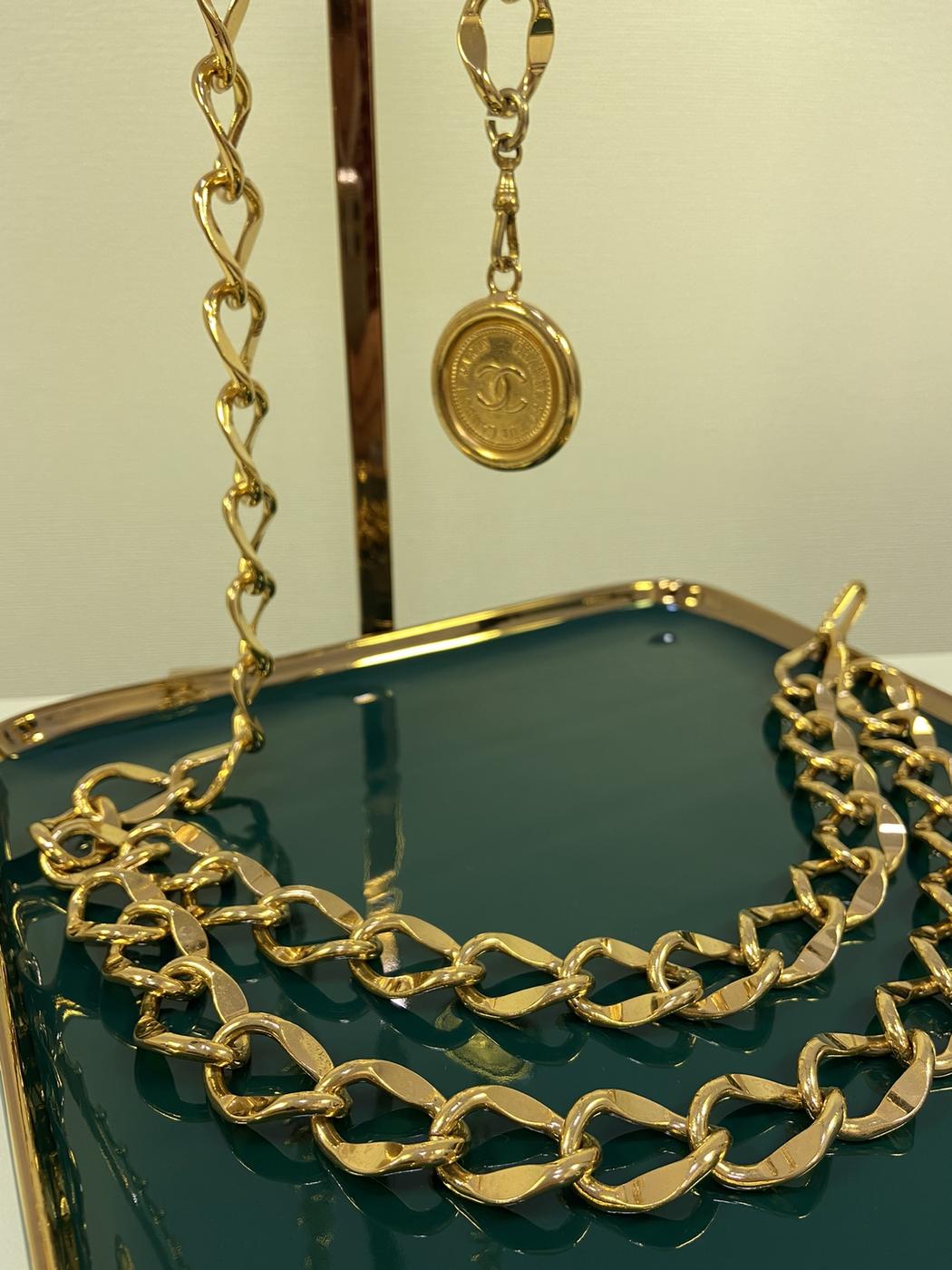 CHANEL Vintage Chain Belt Necklace Control Number: 2567