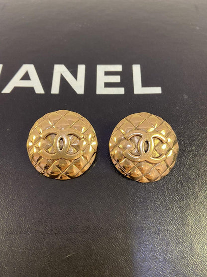CHANEL シャネル ヴィンテージ イヤリング マトラッセ ココマーク 管理番号：3047