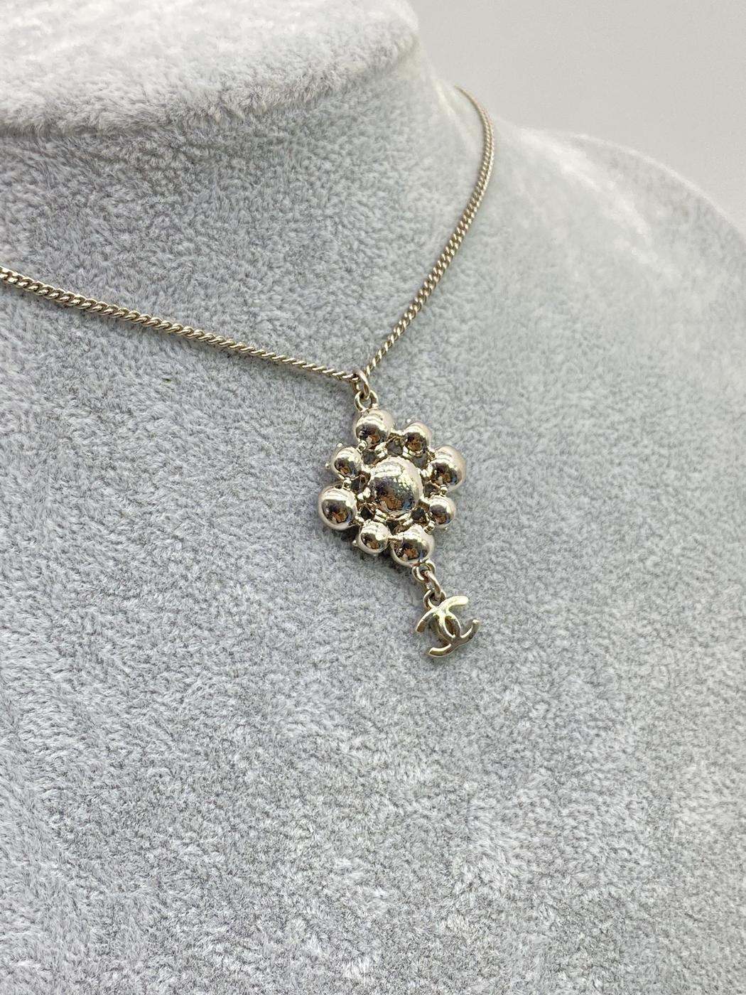 CHANEL Coco Mark Rhinestone Necklace Pendant Flower Rhinestone Necklace Reference Number: 7722