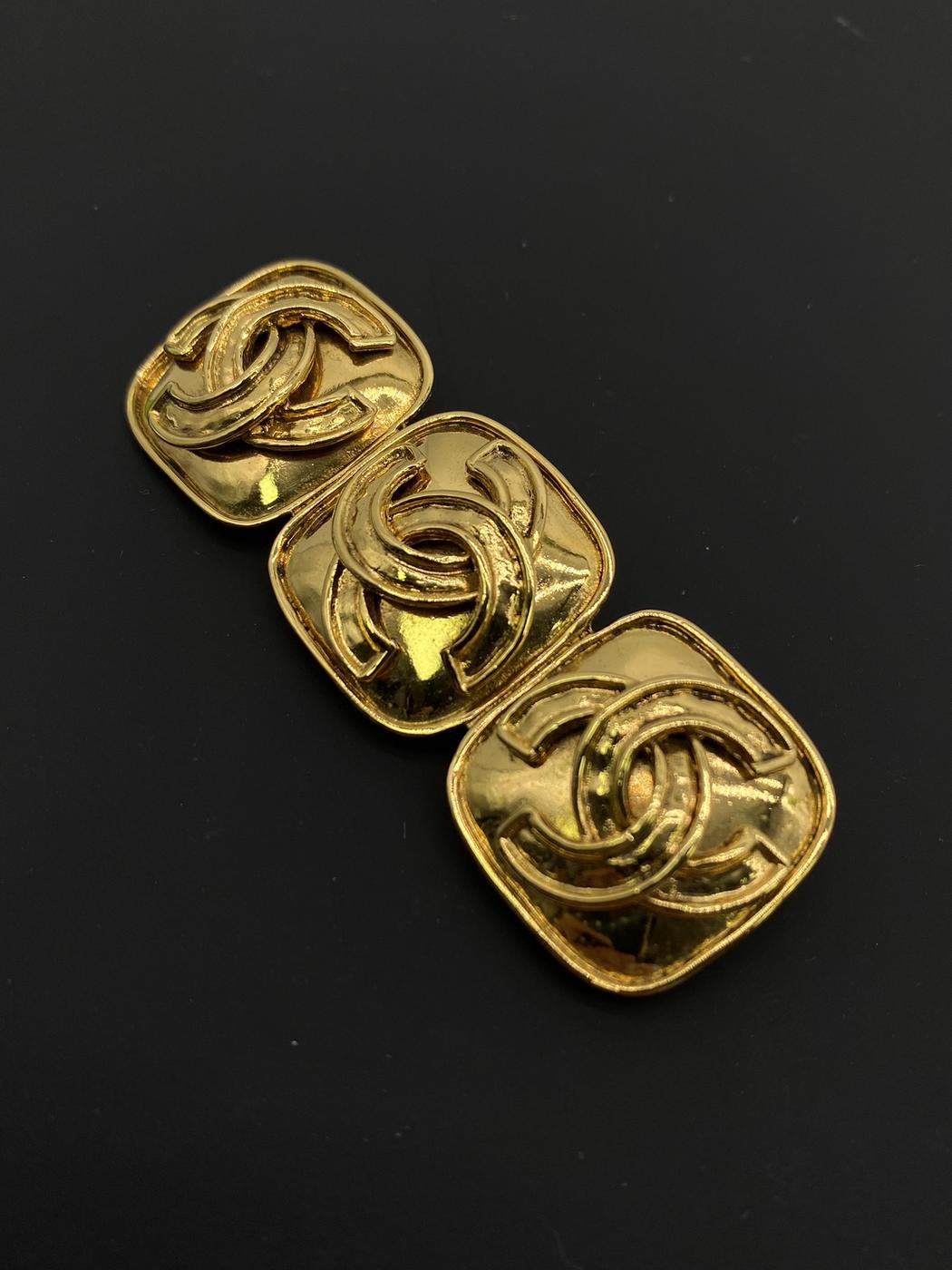 シャネル ココマーク ピンブローチ トリプル 94P ヴィンテージ ゴールド 管理番号：7884