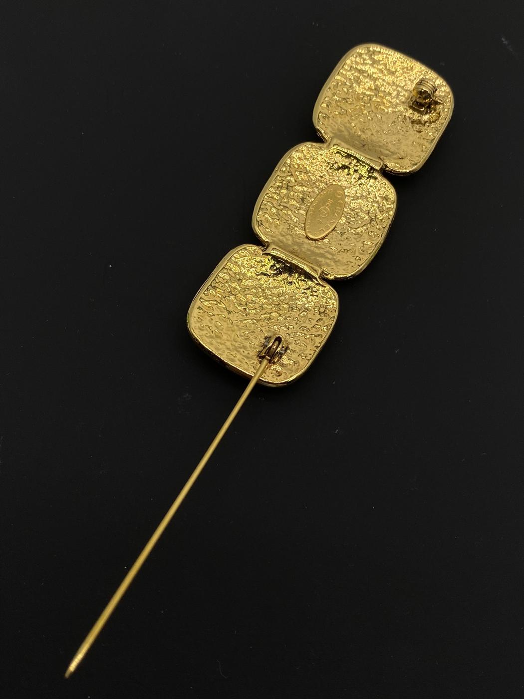 シャネル ココマーク ピンブローチ トリプル 94P ヴィンテージ ゴールド 管理番号：7884