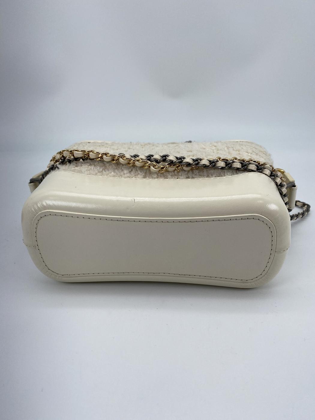 シャネル ガブリエル・ドゥ・スモールホーボーバッグ ショルダーバッグ ツイード ホワイト CHANEL A91810 管理番号：8803