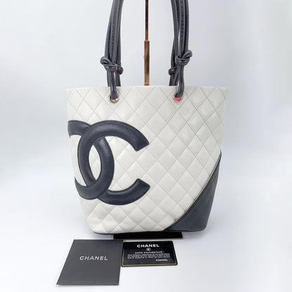 シャネル CHANEL カンボンライン ミディアムトート A25167 トートバッグ ホワイト ブラック 管理番号：8807