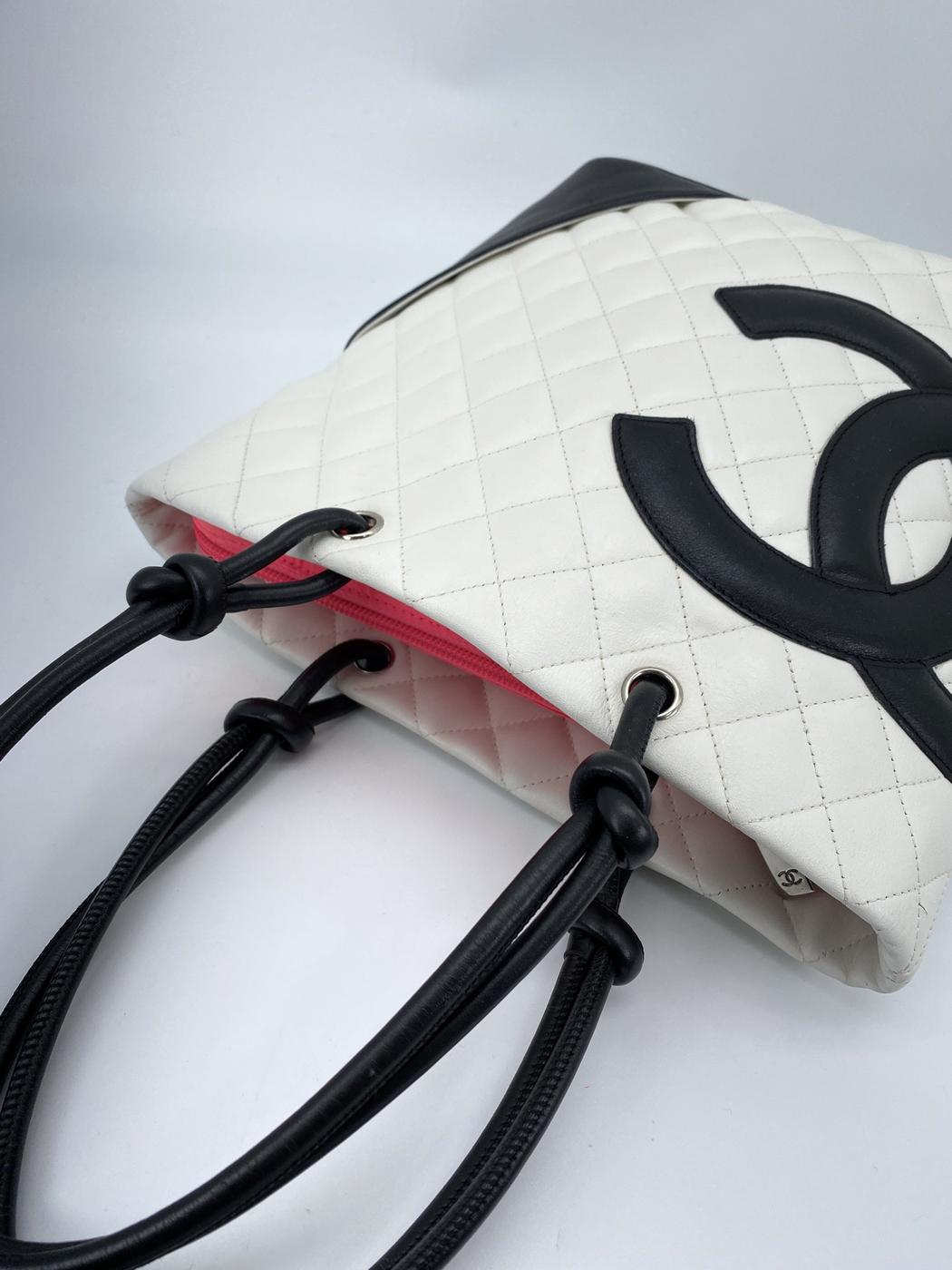 シャネル CHANEL カンボンライン ミディアムトート A25167 トートバッグ ホワイト ブラック 管理番号：8807