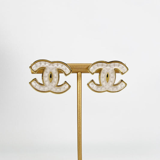 CHANEL シャネル ピアス A24A ココマーク レディース プラスチック ゴールド クリア  2024年製 スター 管理番号：9037