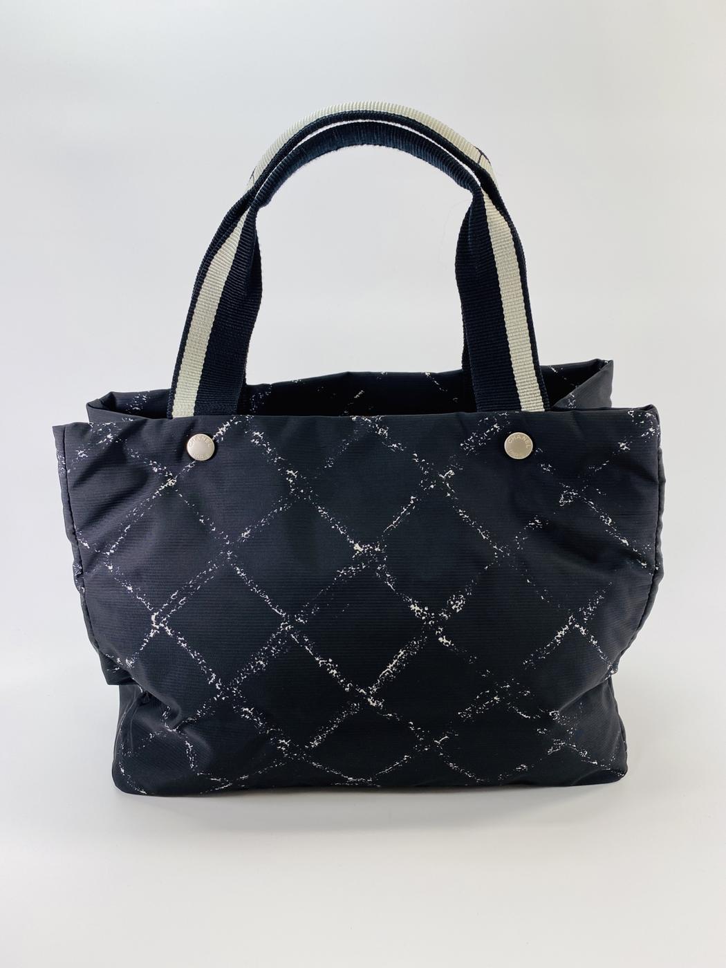 CHANEL シャネル A11833 トラベルライントートMM ハンドバッグ ブラック トートバッグ ナイロン 管理番号：9667