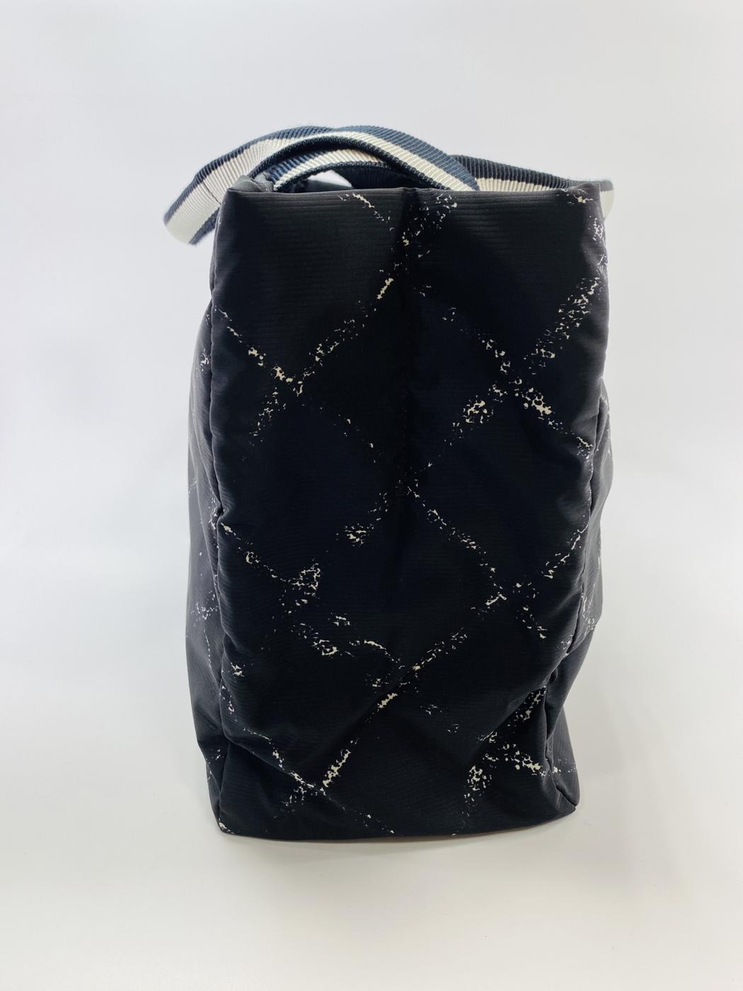 CHANEL シャネル A11833 トラベルライントートMM ハンドバッグ ブラック トートバッグ ナイロン 管理番号：9667