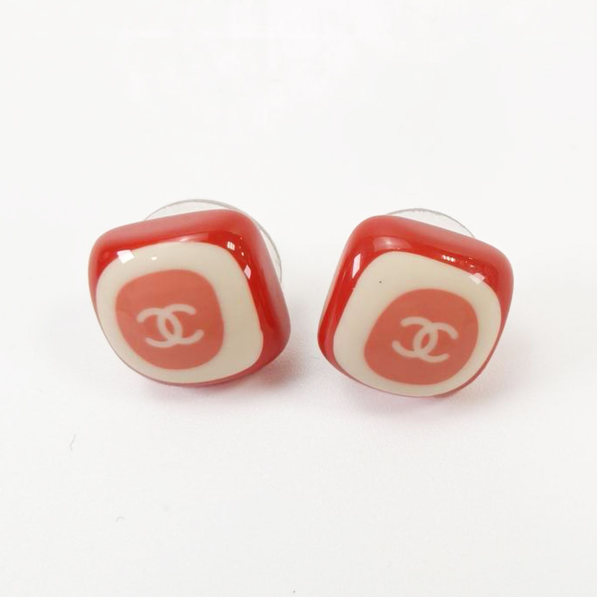 CHANEL Chanel earrings with Coco mark in pink and red. Reference number: 9674