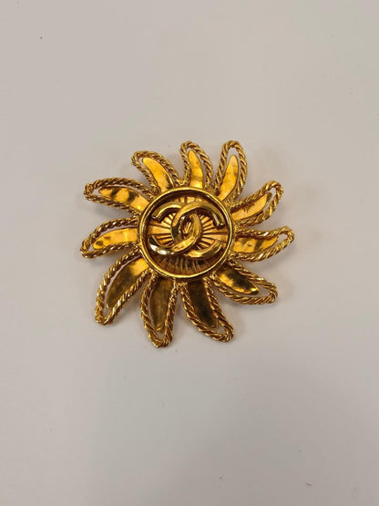 香奈儿 Coco Mark 太阳图案胸针 94A 金 参考编号：9805