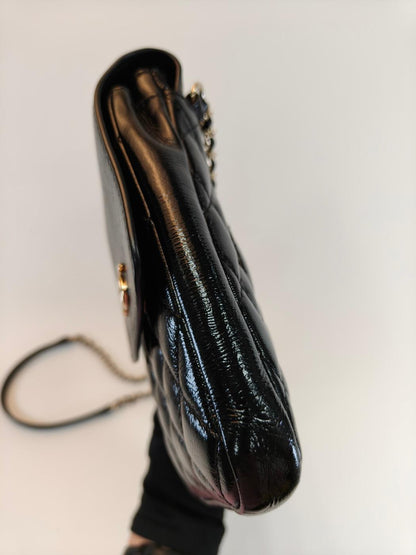 香奈儿 (CHANEL) 鱼子酱纹皮革绗缝肩背包，黑色。货号：9856