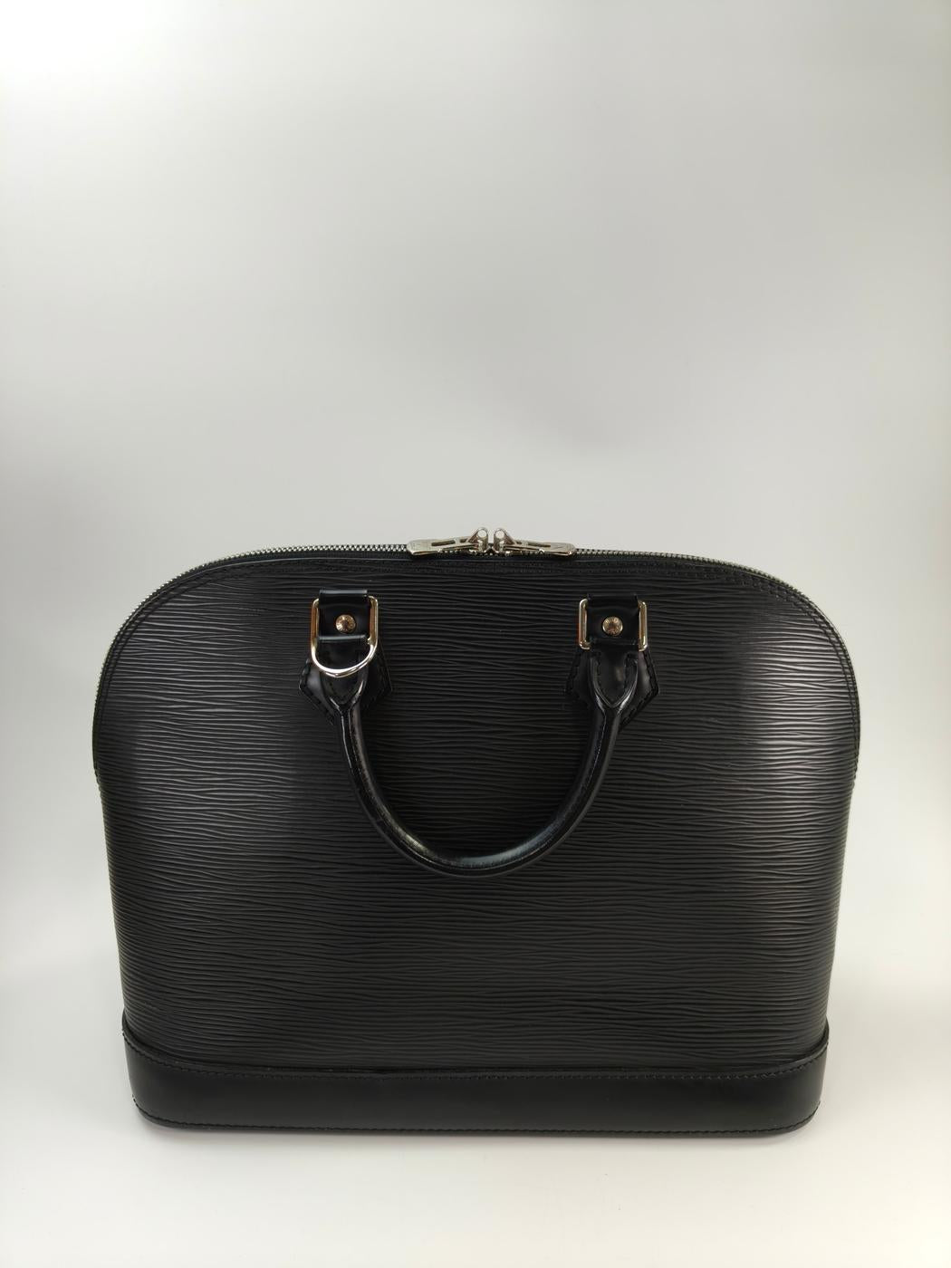 路易威登 LOUIS VUITTON Epi Alma PM 手提包 托特包 黑色 型号：10795