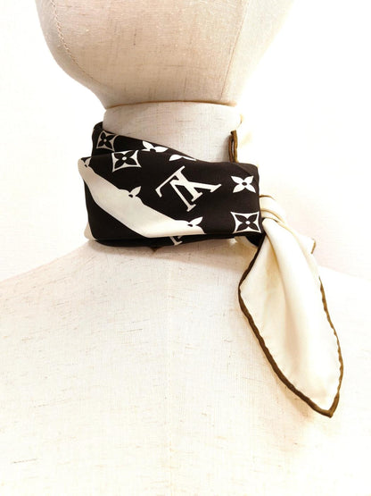 LOUIS VUITTON 路易威登 Monogram 真丝围巾 棕色 管理编号：10857