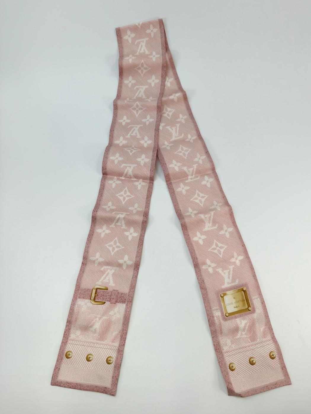LOUIS VUITTON Bando New Denim Silk Scarf Pink Product number: 10940