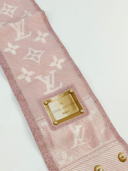 LOUIS VUITTON Bando New Denim Silk Scarf Pink Product number: 10940