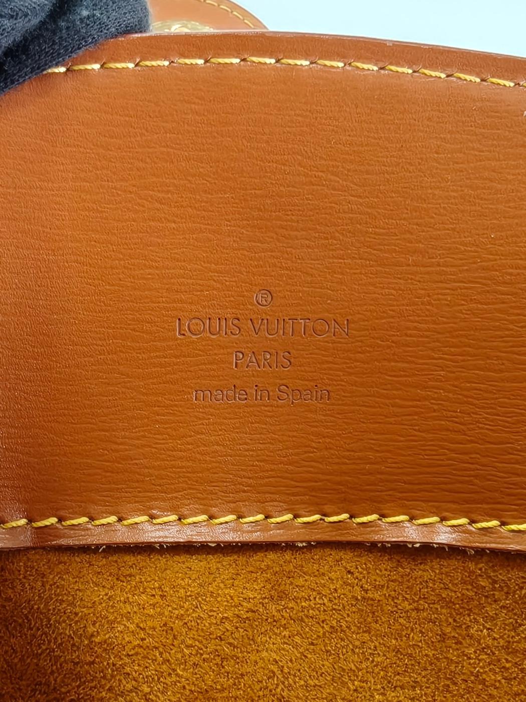 LOUIS VUITTON ルイヴィトン エピ クリュニー ショルダーバッグ ブラウン 管理番号：11002
