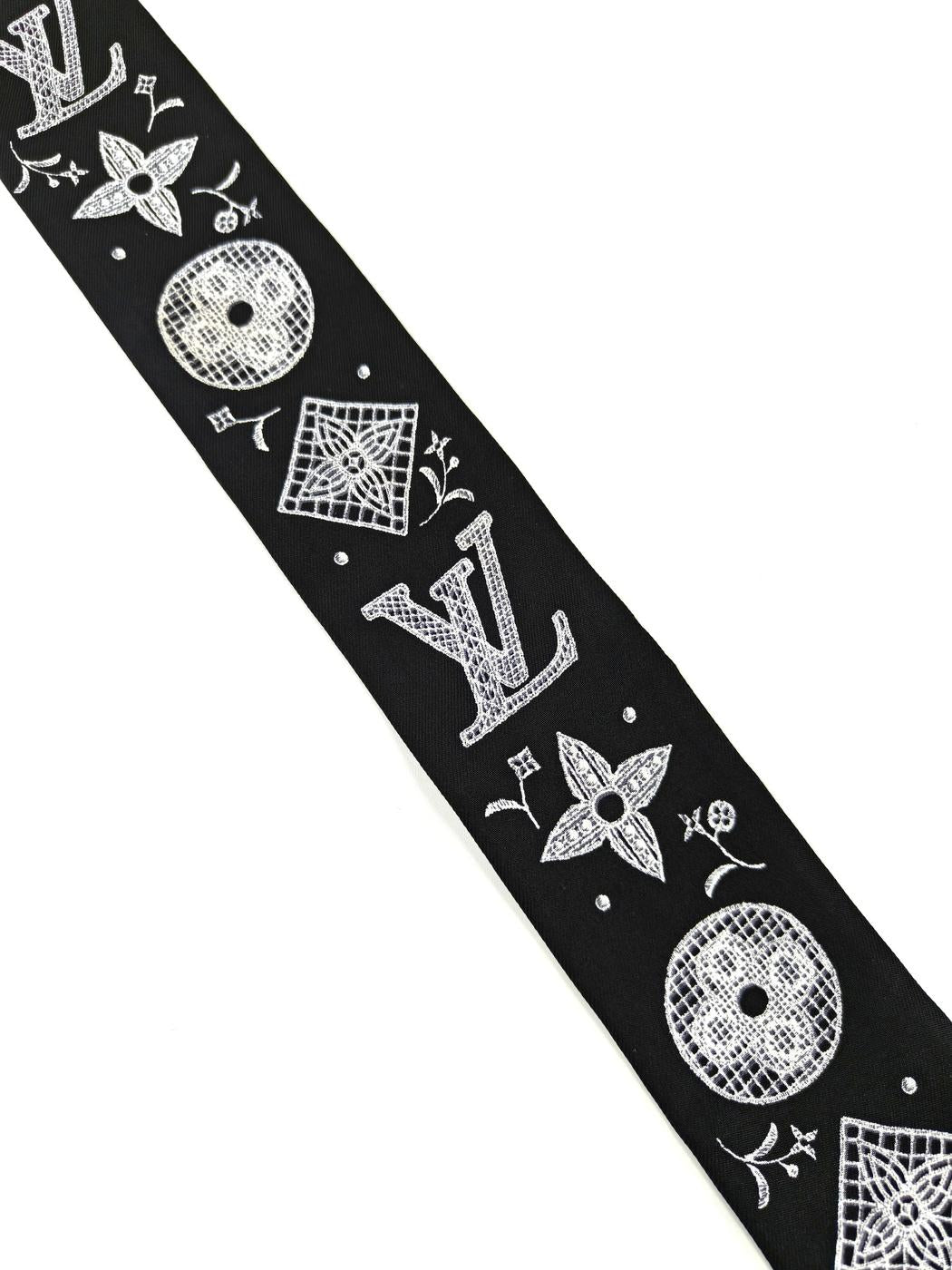 Louis Vuitton ルイヴィトン バンドーBB シルク スカーフ ブラック 管理番号：11276