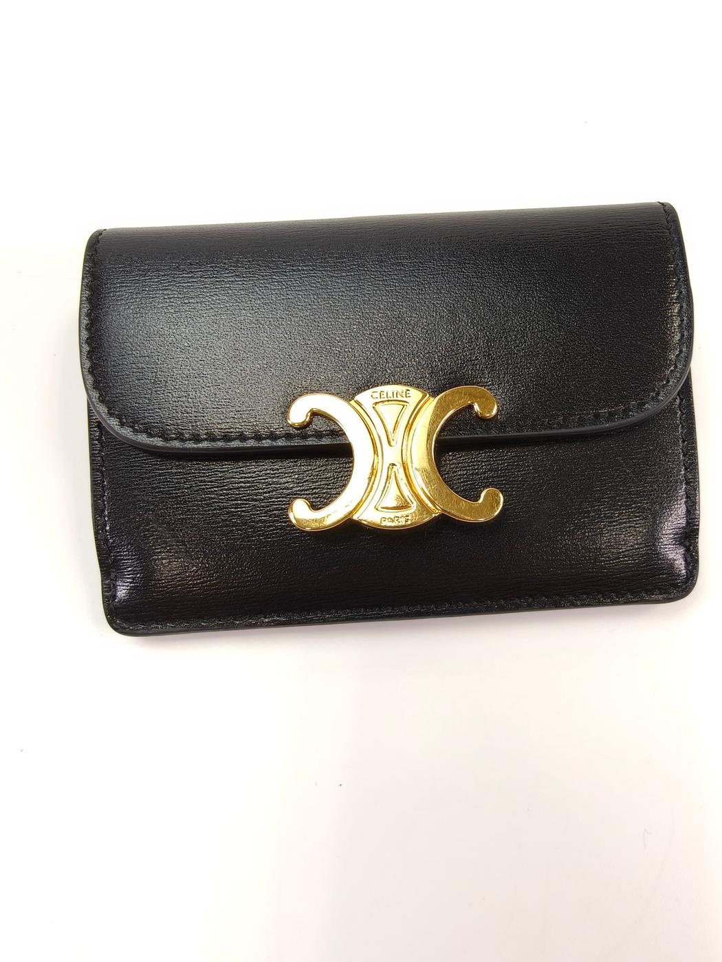CELINE Triomphe Bifold Card Case/Card Holder/Business Card Case, Black. Reference Number: 10340.