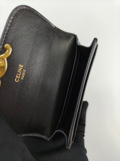 CELINE Triomphe Bifold Card Case/Card Holder/Business Card Case, Black. Reference Number: 10340.