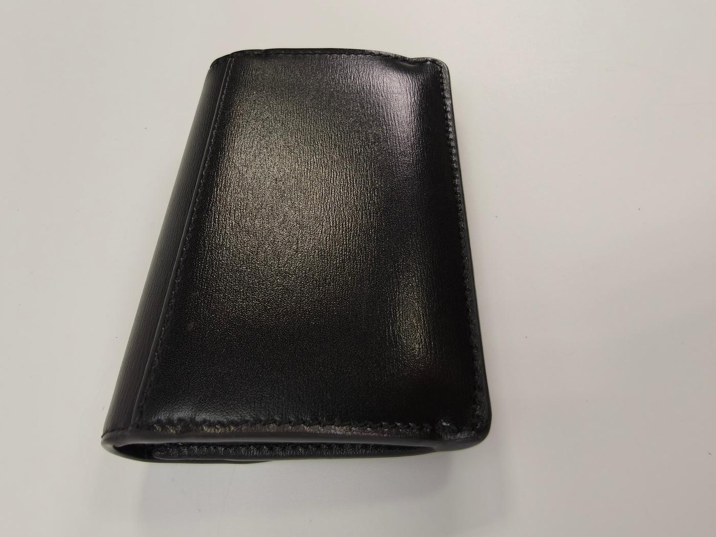 CELINE Triomphe Bifold Card Case/Card Holder/Business Card Case, Black. Reference Number: 10340.