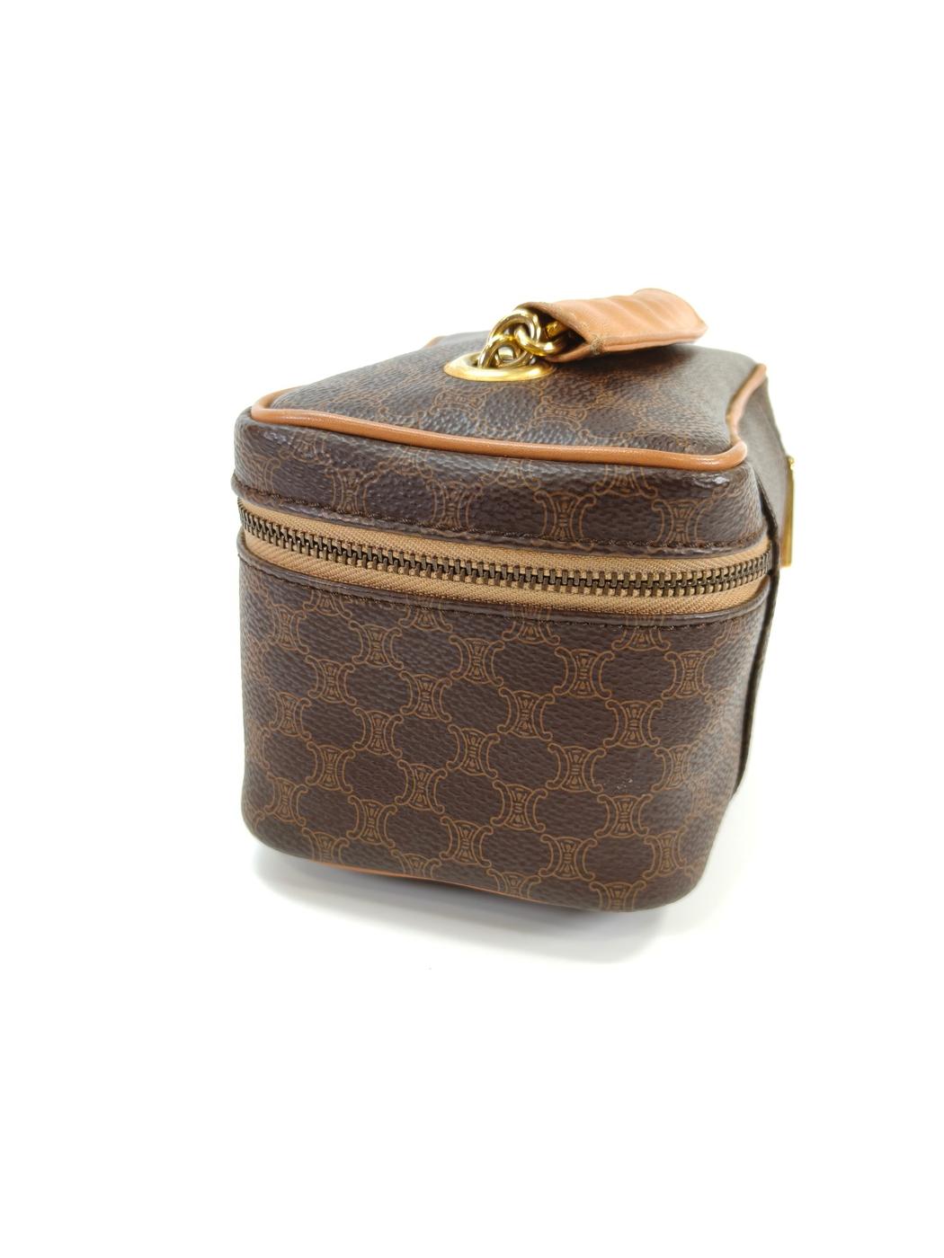 CELINE セリーヌ マカダム柄 バニティバッグ メイクポーチ ゴールド金具 ブラウン 管理番号：10370