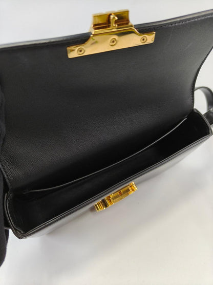 CELINE セリーヌ トリオンフ クロード ショルダーバッグ ブラック 管理番号：11050