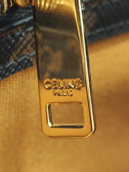 CELINE セリーヌトリオンフ スモール バーティカル カバ ストラップ付 茶 管理番号：11362