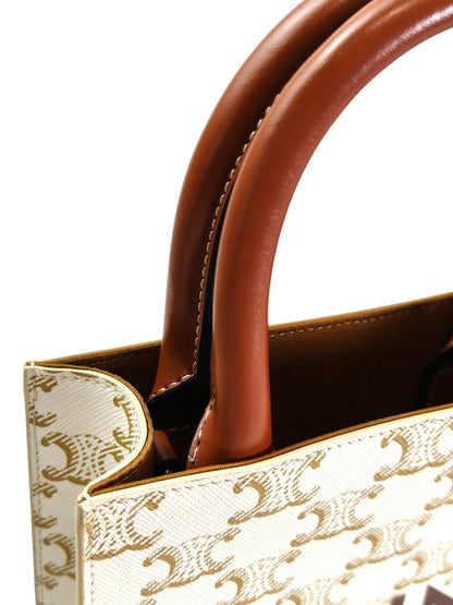 Celine セリーヌ トリオンフ ミニ バーティカルカバ ストラップ付 2WAY ショルダーバッグ ホワイト 管理番号：11399